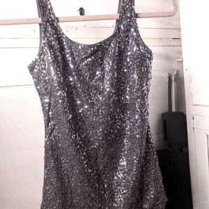 Ladie's sequined tank